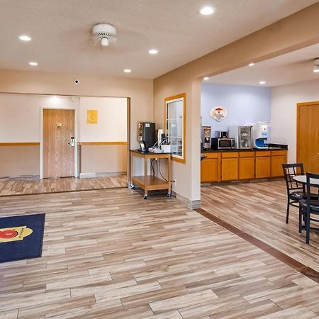 Super 8 By Wyndham Neillsville Wi Exterior foto
