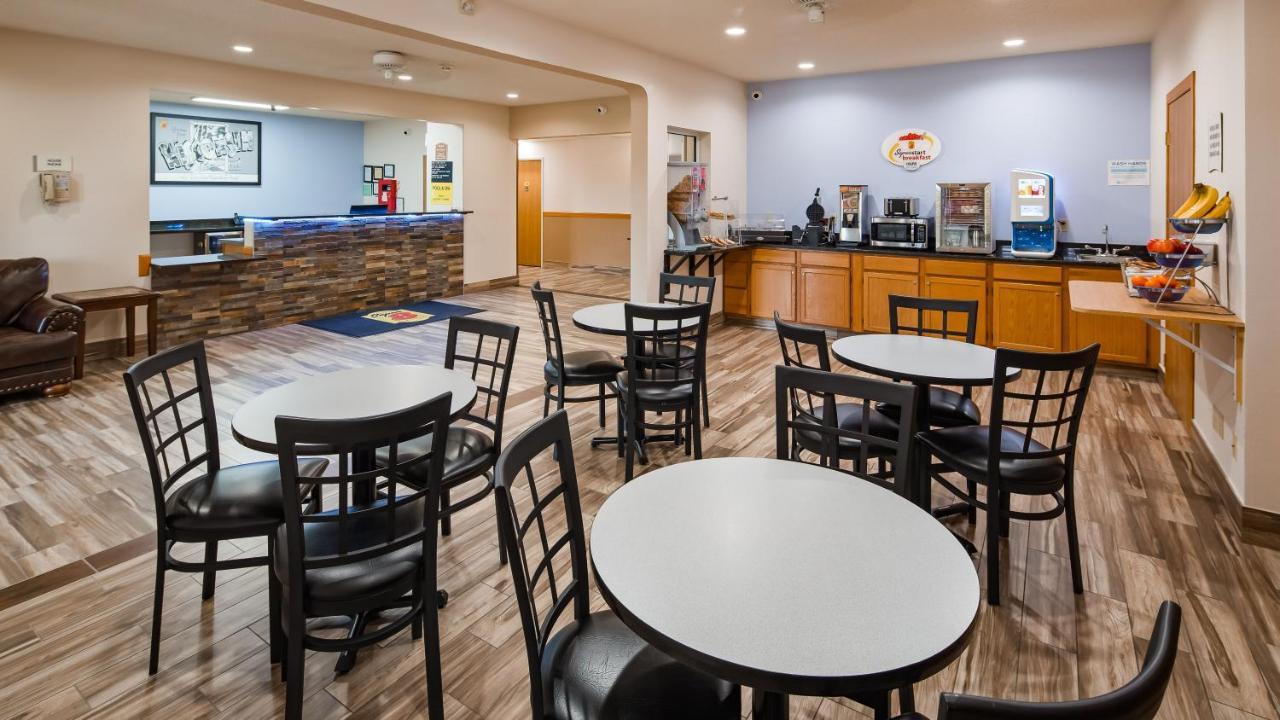 Super 8 By Wyndham Neillsville Wi Exterior foto