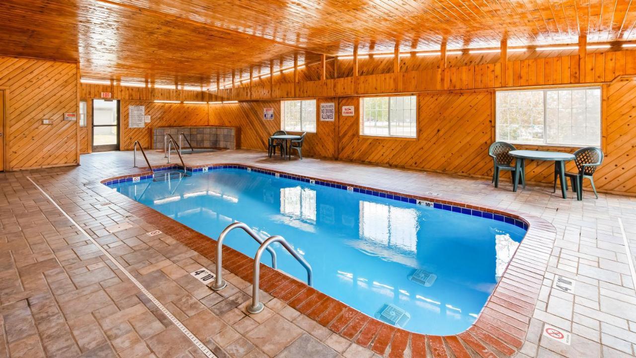 Super 8 By Wyndham Neillsville Wi Exterior foto