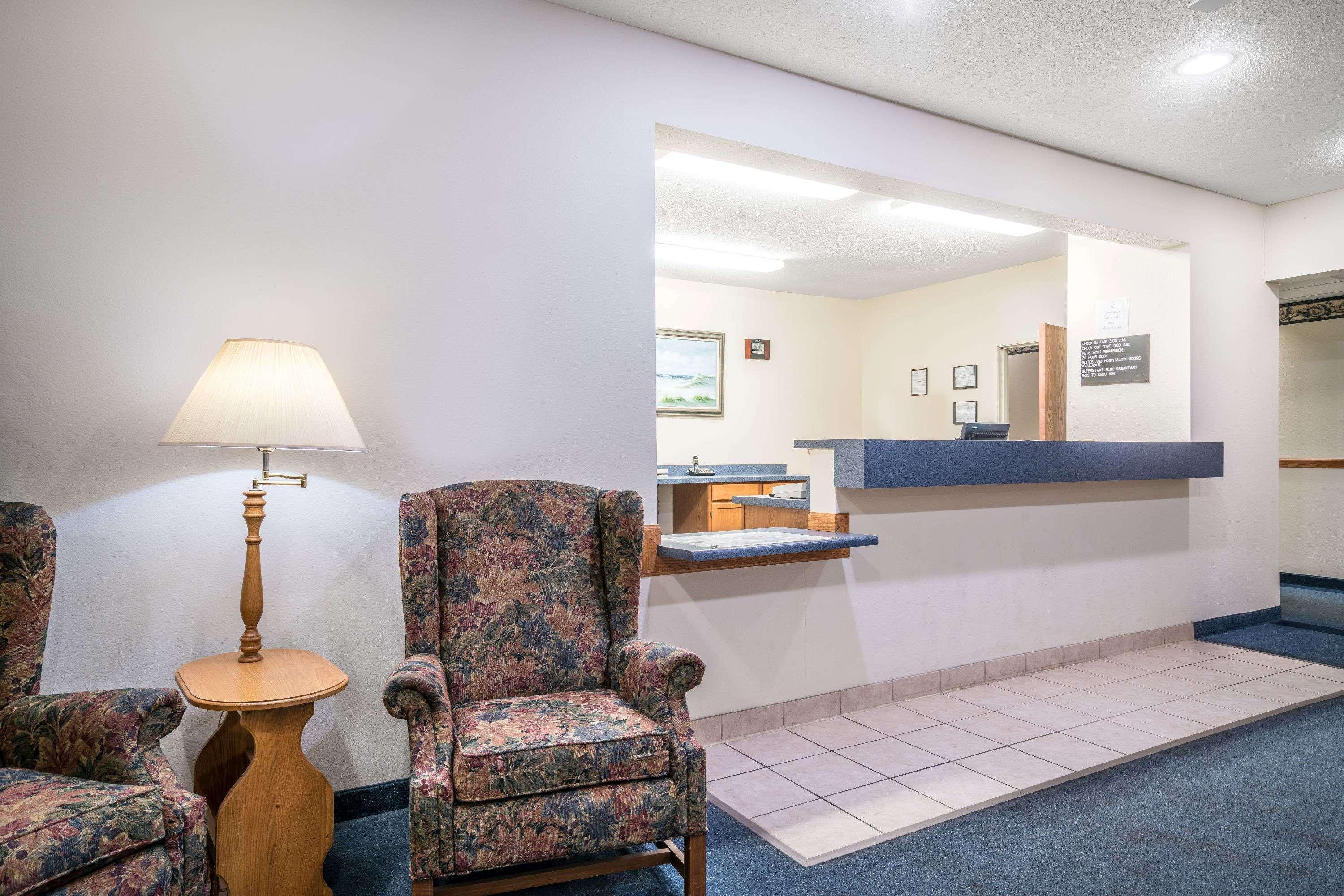Super 8 By Wyndham Neillsville Wi Exterior foto